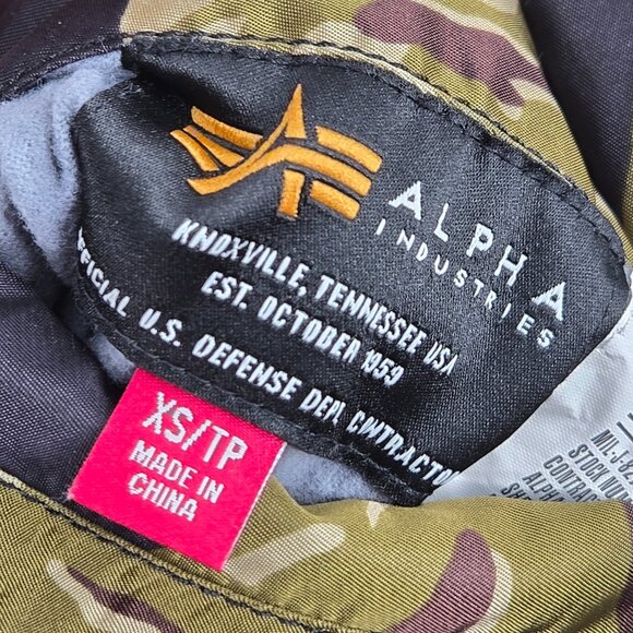 Alpha Industries Bomber Jacket Mens XS Tiger Stripe Camo Reversible Aviator - Picture 7 of 11